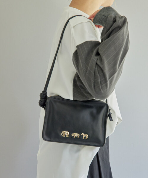 ear PAPILLONNER ブラックショルダーバッグ ear PAPILLONNER（イア パピヨネ） ショルダーバッグ FREE ブラック