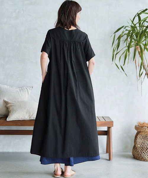 「Sunny clouds」 半袖ワンピース MEDIUM ブラック レディース_画像6