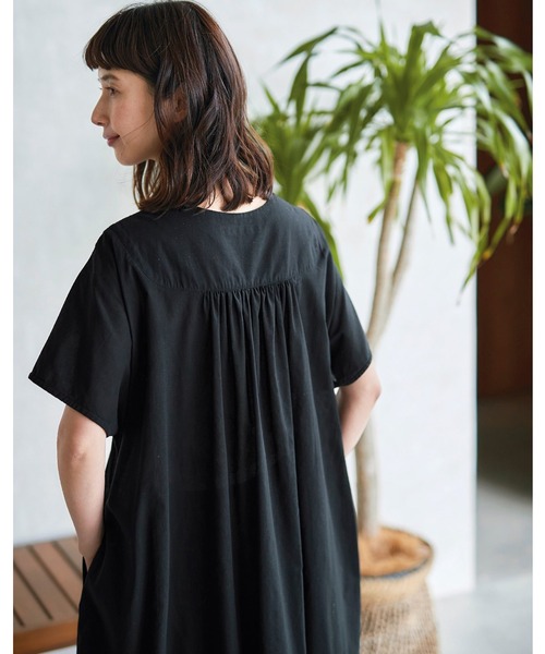「Sunny clouds」 半袖ワンピース MEDIUM ブラック レディース_画像8