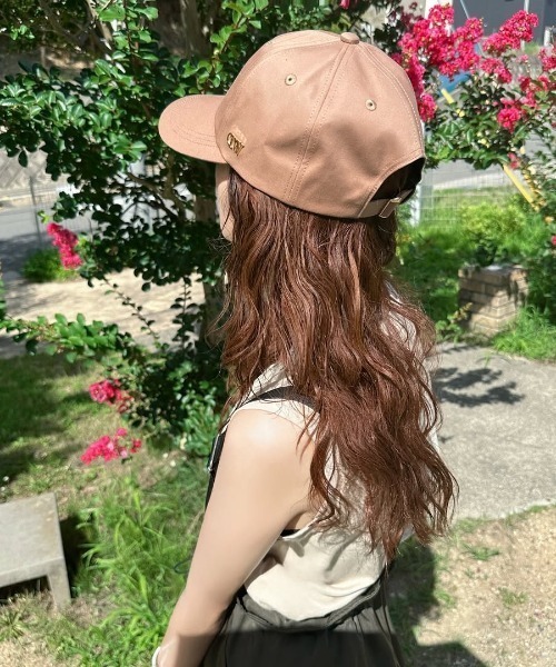 最終お値下げ★新品タグ付き★ダニエルウェリントン★ベージュロゴ入りキャップ★DW 楽天市場】【公式】 ダニエルウェリントン スタッズロゴキャップ
