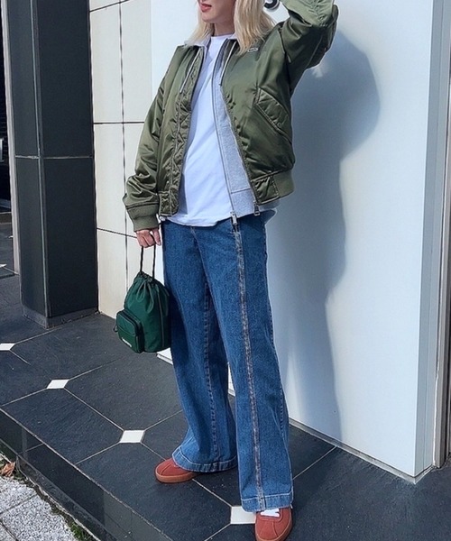 LACOSTE ショルダーバッグ 巾着型バッグ スマホポーチ Size: 17