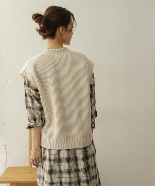 「URBAN RESEARCH DOORS」 Vネックニット ONE アイボリー レディース_画像2
