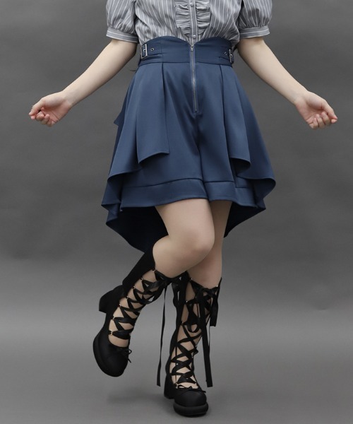 POETIQUE バッスルデザインショートパンツ axes femme POETIQUE パンツ バッスルデザインショートパンツ