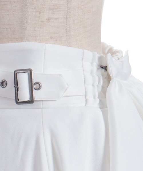 axes femme POETIQUE パンツ バッスルデザインショートパンツ