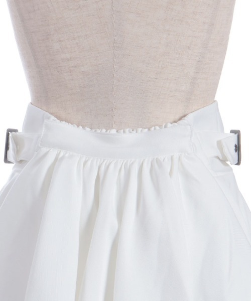 POETIQUE バッスルデザインショートパンツ axes femme POETIQUE パンツ バッスルデザインショートパンツ