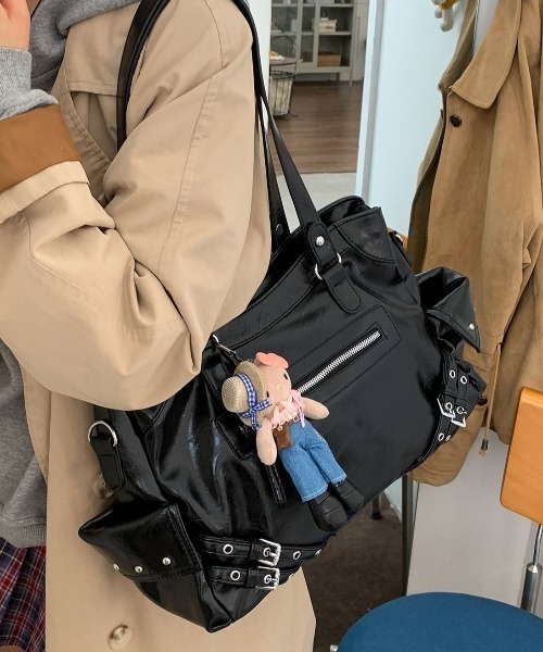 lilful ショルダーバッグ バッグ 2WAY サイドスタッズ ダブルベルト 大