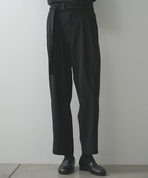 Attachment BELTED WIDE TAPERED SLACKS 黒 ATTACHMENT（アタッチメント） スラックス 「ATTACHMENT