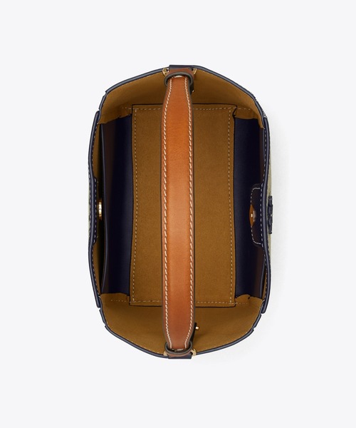美品 Tory Burch マックグロー シボ革 デカロゴ リュック ネイビー 美品 Tory Burch マックグロー シボ革 デカロゴ リュック