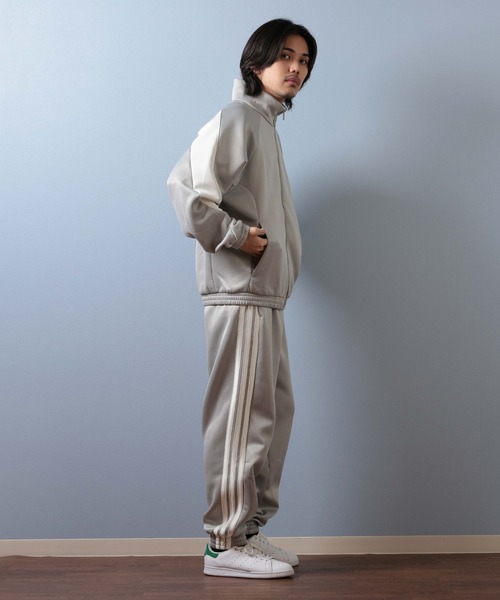 adidas トラックジャケット　Mサイズ 蛍光ラインのadidasトラックジャケット IGB0295 | 古着屋mumu