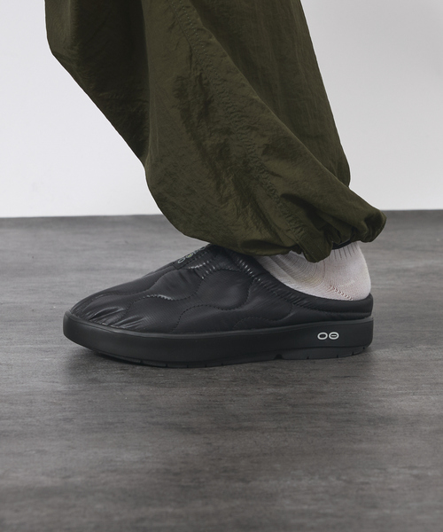 OOFOS（ウーフォス） スリッポン 「OOFOS/ウーフォス」OOcOOzie Thermo