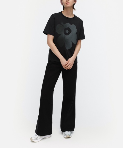 marimekko kioski unikko Tシャツ 半袖 カットソー 新品 marimekko（マリメッコ） tシャツ 「kioski」 Erna Unikko / t-shirt