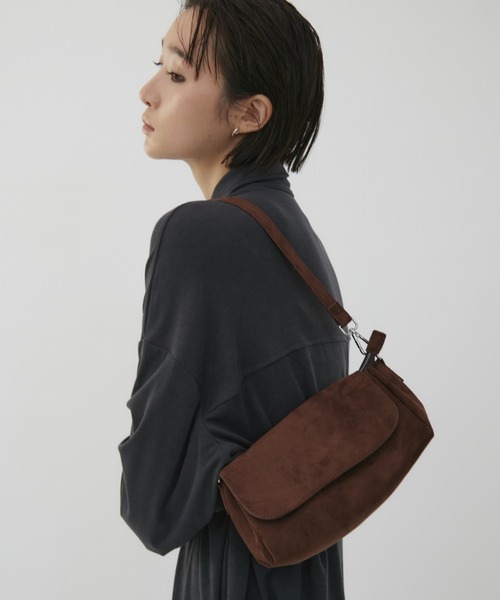 VION ショルダーバッグ バッグ ミニマルフラップショルダーバッグ