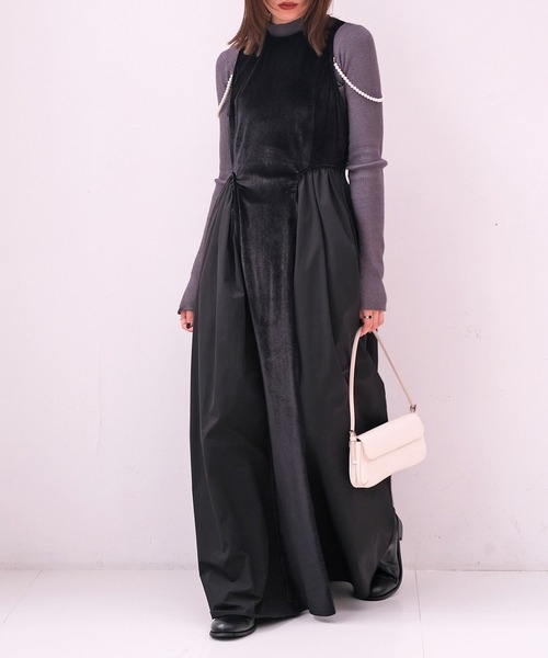 AKTE（アクテ） ワンピース パールストラップベロアワンピース