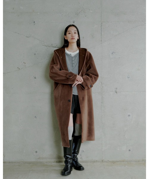 【美品】MIESROHE 大人気！レイヤードも◎なオシャレトップス　可愛い MIESROHE（ミースロエ） tシャツ レイヤードデザインカットトップス