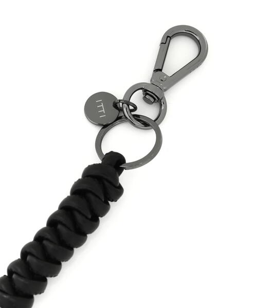 ITTI（イッチ） キーホルダー ITTI/イッチ/CRISTY SNAKE KNOT CHARM BK
