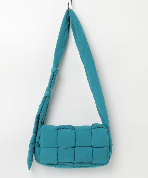 【超美品】ボッテガヴェネタ　パデッドテックカセット　ショルダーバック BOTTEGA VENETA（ボッテガ・ヴェネタ） パデッド テック カセット