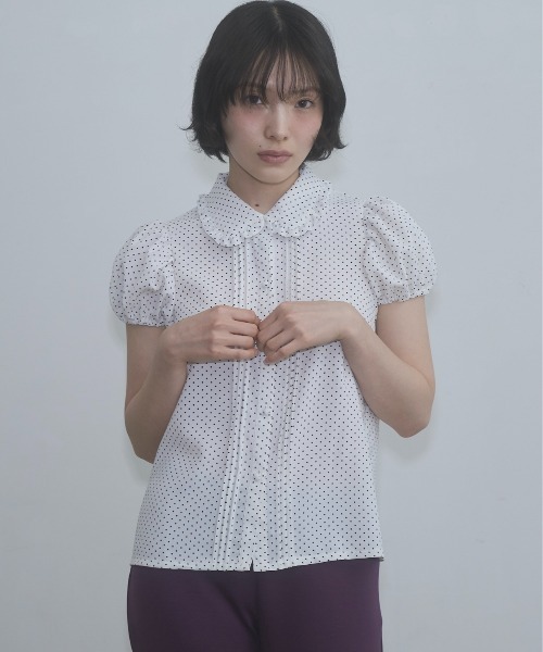 FEKETE（フェケテ） ブラウス シャツ 半袖 dot frill puff sleeve