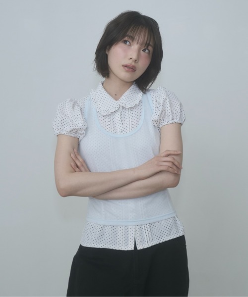 FEKETE（フェケテ） ブラウス シャツ 半袖 dot frill puff sleeve