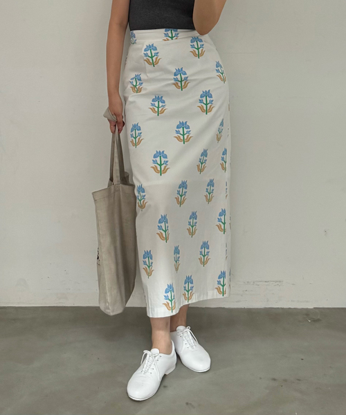 SLOBE IENA（スローブイエナ） ロング スカート Indiaモチーフプリント