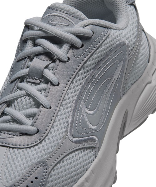 NIKE（ナイキ） スニーカー ストラトス シフト 2000 GS キッズ 子供
