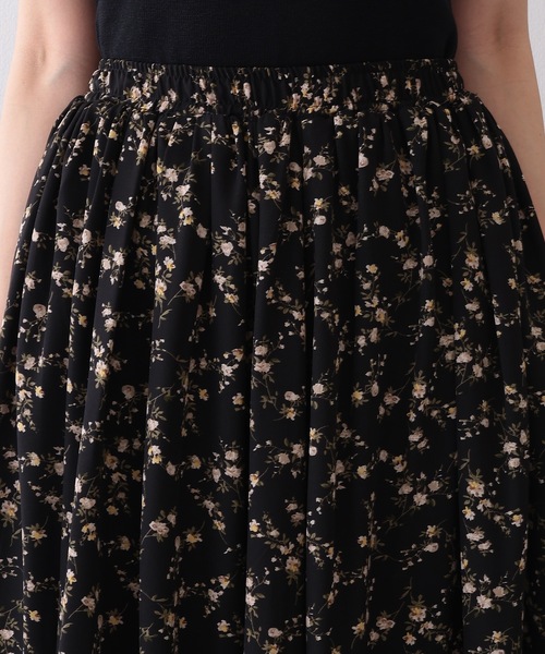 パラスパレス　小花柄フレアスカート m2387_750_r.jpg