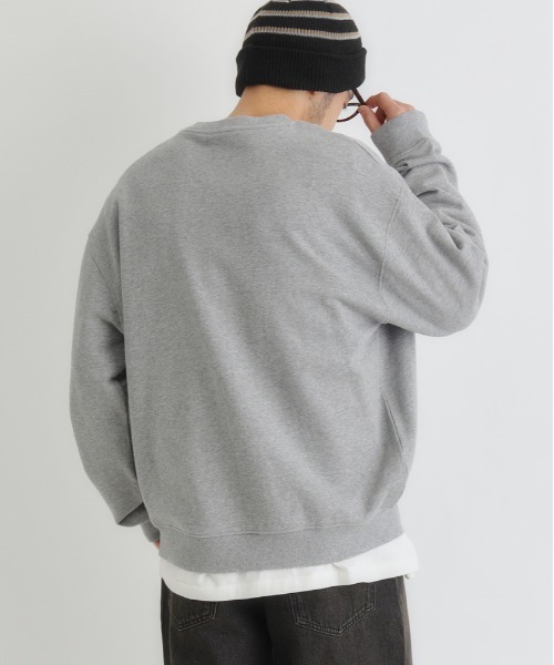 グレー ロゴ刺繍 クルーネック トレーナー Right-on（ライトオン） トレーナー スウェット Refurbish(リファー