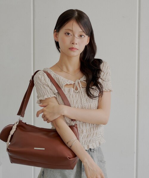 Chico ショルダーバッグ バッグ 「5色展開/500mlペットボトル