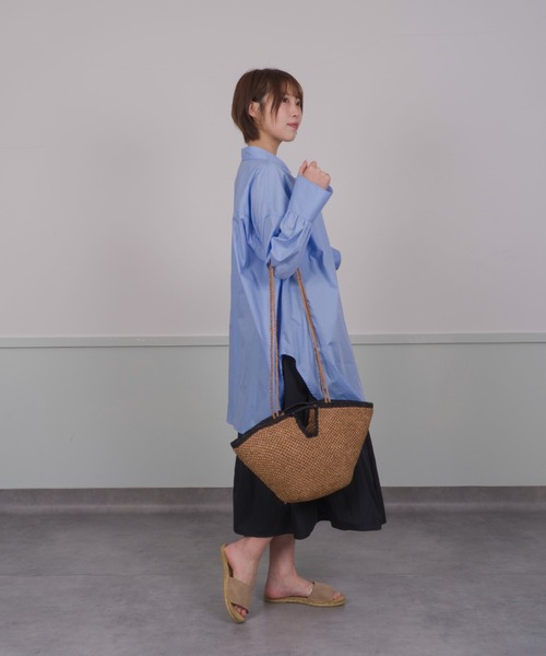 Mal. 【新品未使用】ラフィア かごバッグ ラフィア編みカゴバッグ ハンドバッグ レディース 太ハンドル