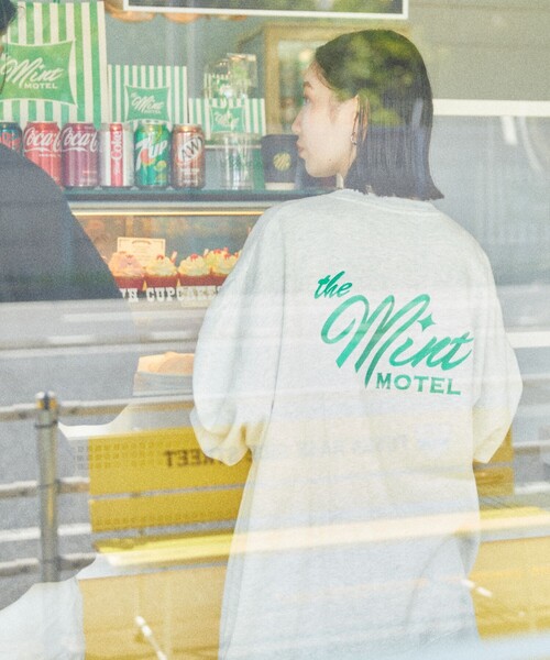 【新品】ダイナソーJr. 映画『FREAK SCENE』 限定スウェット L 新品】ダイナソーJr. 映画『FREAK SCENE』 限定スウェット L 新品