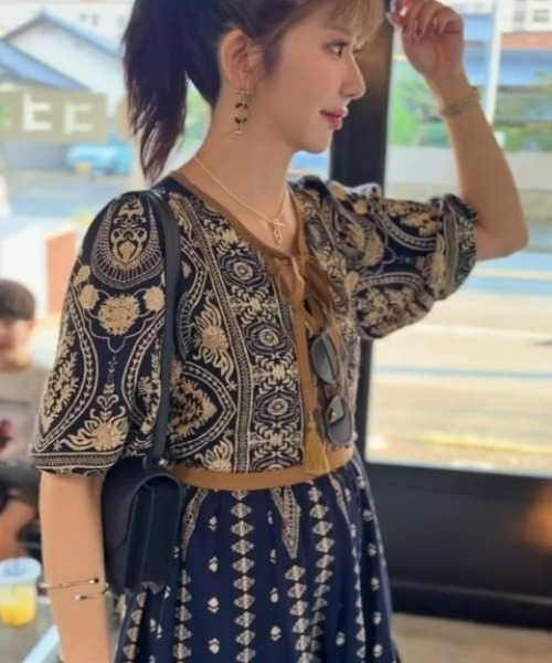 CHIC STYLE（シックスタイル） ワンピース エスニックパネルプリント