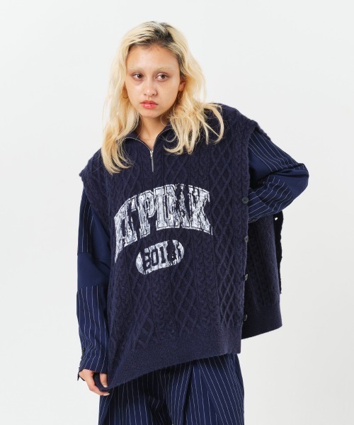 ベスト ジレ atmos pink College Cable Knit Vest / アトモス ピンク カレッジ ケーブル ニット ベスト レディー atmos girls ベスト ジレ pink College Cable Knit Vest