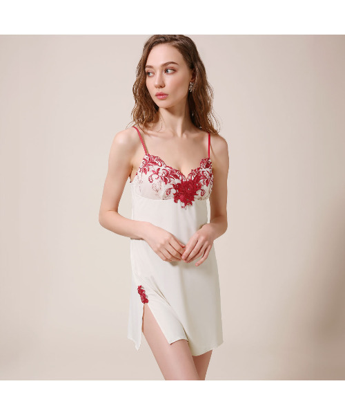極美品【EZUMi（エズミ）】バックプリーツ ノースリーブ カットソー EZUMi（エズミ）の「＜EZUMi（エズミ）＞サイドプリーツ