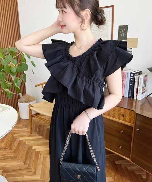 moment+ ワンピース コットンワッシャー2WAYクロスフリルオフショル