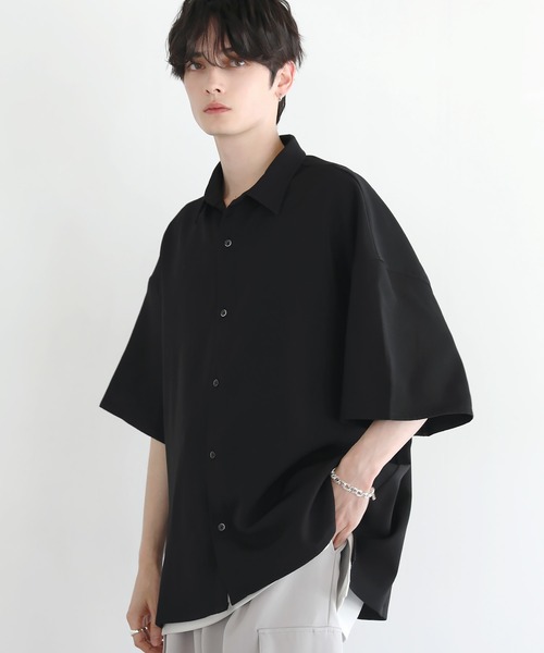 人気No.1 LILL シャツ リラクシングハーフスリーブレギュラーシャツ ウェア