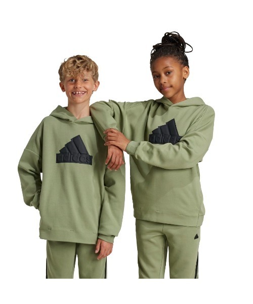 adidas ロゴマークスウェット♡ adidas（アディダス） スウェット 上下 ジュニア セットアップ