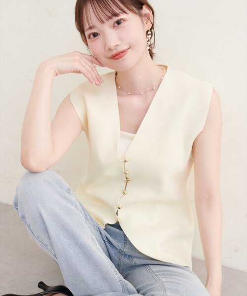 natural couture ベスト ジレ 「Erikoコラボ」ゴールド釦ニットベスト