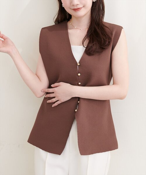 natural couture ベスト ジレ 「Erikoコラボ」ゴールド釦ニットベスト