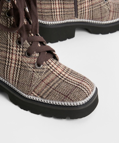 CHARLES ＆ KEITH ブーツ チェーントリム レースアップアンクル