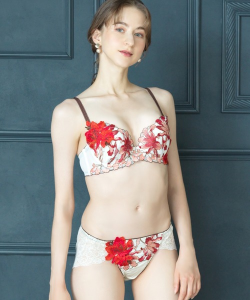 Due Perle（ドゥペルル） ブラジャー ショーツセット 「しっかり美胸