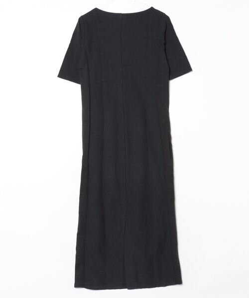 黒の七分袖ワンピース 在庫限り】7分袖Vネックワンピース – ao daikanyama