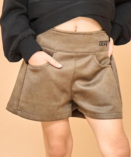 ANAP kids（アナップキッズ） パンツ フェイクレザー ショートパンツ