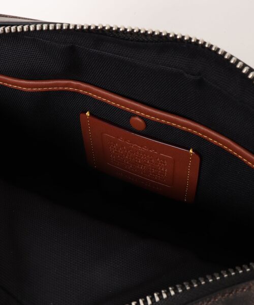コーチ　ショルダーバッグ　黒　レザー　本革　ボディ　クロス　チャーム付　多収納 COACH（コーチ） ショルダーバッグ ダコタ クロスボディ バッグ