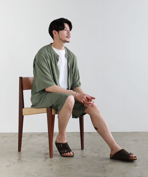 boohoo レギュラー半袖リブシャツ＆ショートパンツセット Khaki LIL VENDARS シャツ 「巾着付き3点セット」レーヨン半袖バンド