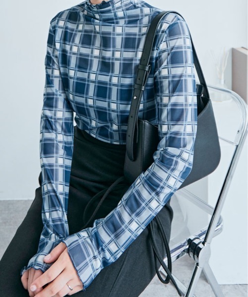 3/28まで イタリア トップス　水色　花柄　平成　メッシュ Tシャツ tシャツ 「25AWの新色登場!」 上品な透け感がかわいい。シアー