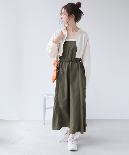 美品♡AMERI KARAMI RELAX ROMPERS カーキ ヴィンテージ Ameri（アメリ）の「BOX SIDE RIBBON ROMPERS（つなぎ