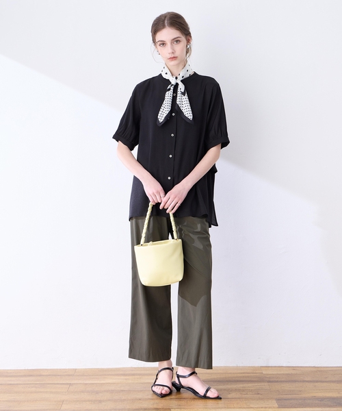 美品　holiday ブラックラッフルシャツ　ホリディ LE SOUK HOLIDAY（ルスークホリデー） ブラウス シャツ バックラッフル