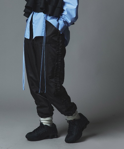 W：Huku パンツ 「W:Huku / ナイロンオックス」キルティング フリル