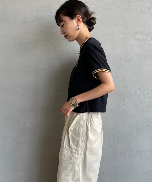 tシャツ 「FRED PERRY/フレッドペリー」 ワンポイントロゴ刺繍 クロップド丈Tシャツ レディースの画像