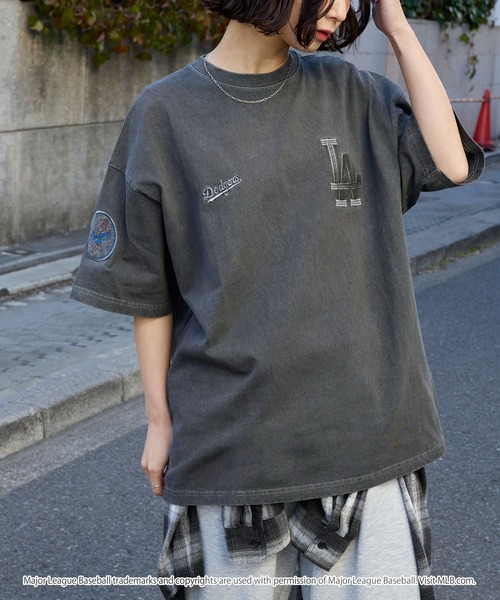 MLB tシャツ MLB/メジャーリーグベースボール 別注 ワッペン刺繍