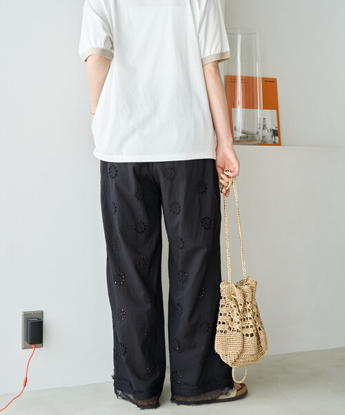 ワイドパンツ パンツ 限定展開　カットワーク 刺繍 ルーズパンツ レディースの画像